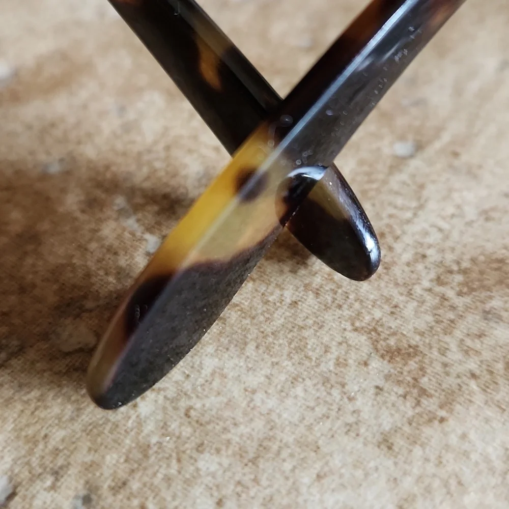 Betsy Johnson Chunky Reading Glasses - Picture 7 of 10